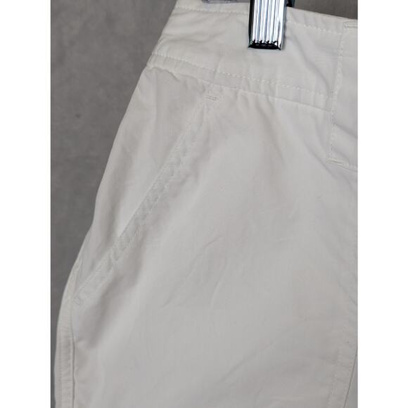 Studio Works White shorts Sz 16100% cotton Waist 36"Ins9.25"Hips 45" Rise12"EUC - Picture 6 of 9